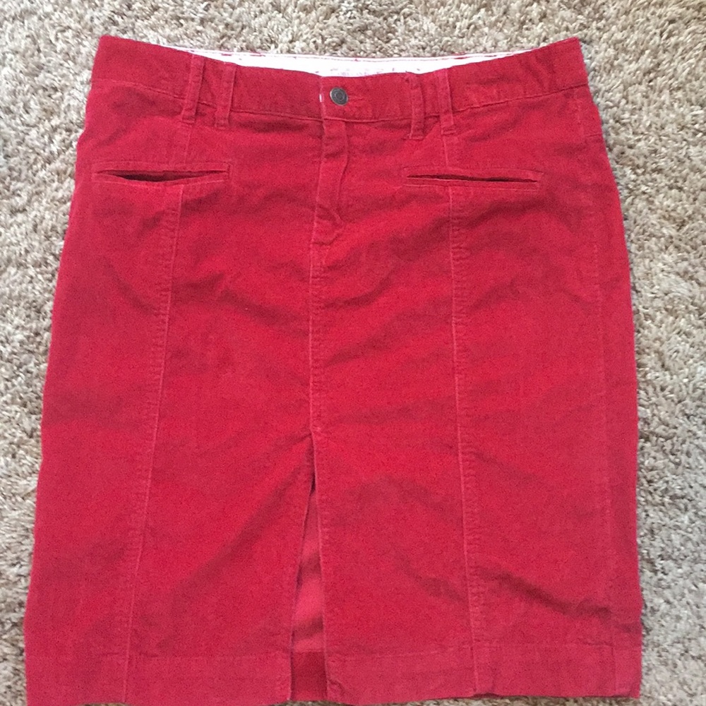 Red skirt